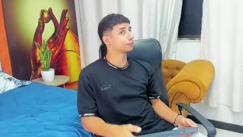 jaze_bradley online show from 02/21/25, 11:22