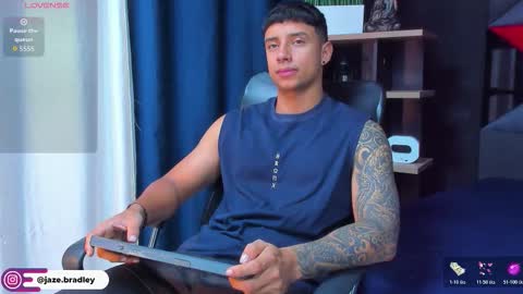 jaze_bradley online show from 10/29/25, 11:23