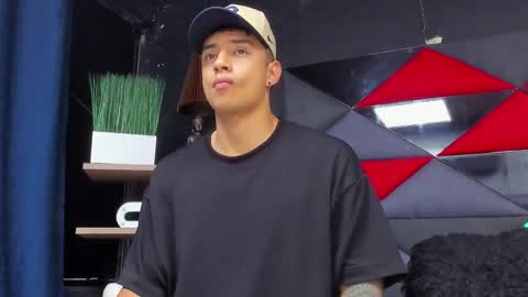 jaze_bradley online show from 12/03/25, 11:19