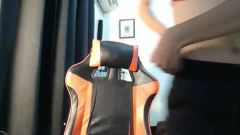 Snapshot of jazh21 chatting on 11/03/25, 03:41 jash online show from 11/03/25, 03:41