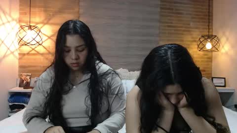 Jazmin and Scarlett online show from 12/04/25, 07:50