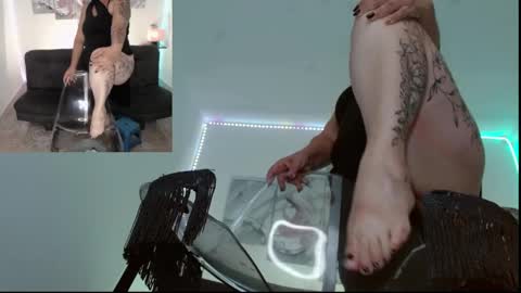 jazmin online show from 04/21/26, 01:53