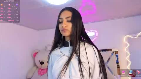 Jazmin  online show from 11/09/25, 11:41