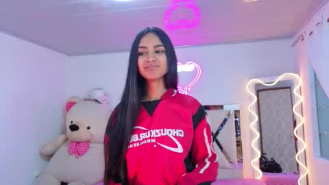 Jazmin  online show from 11/30/25, 11:58