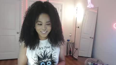 Jazmine Fox online show from 03/03/26, 06:36