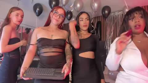 Jazminrusso  online show from 04/23/26, 06:03