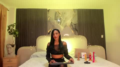 Jazminrusso  online show from 05/01/26, 06:18