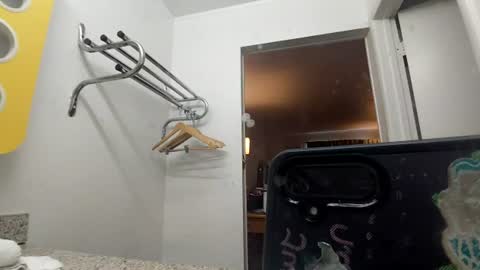 Snapshot of jbeautyxx chatting on 07/30/26, 07:13 J Nicole online show from 07/30/26, 07:13