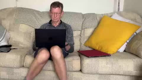 Snapshot of jcar57 chatting on 12/04/24, 12:47 Jon online show from 12/04/24, 12:47