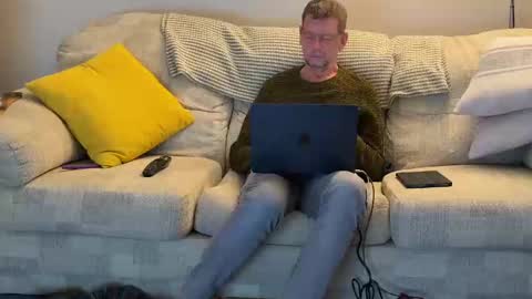 Snapshot of jcar57 chatting on 12/23/24, 04:06 Jon online show from 12/23/24, 04:06