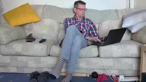 Snapshot of jcar57 chatting on 03/12/25, 03:07 Jon online show from 03/12/25, 03:07