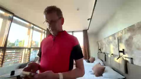 Snapshot of jcar57 chatting on 09/12/25, 04:07 Jon online show from 09/12/25, 04:07