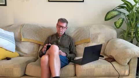 Jon online show from 11/17/25, 02:34