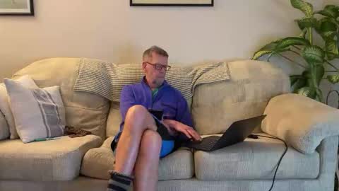 Jon online show from 01/11/26, 04:45