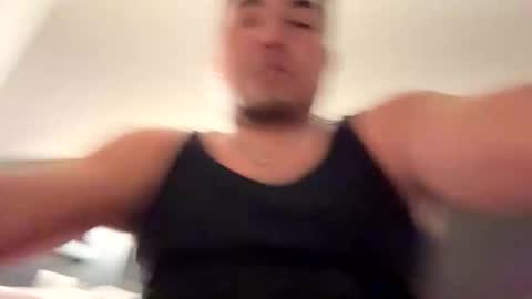 Snapshot of jcarlosvz1987 chatting on 01/19/26, 04:49 karlos online show from 01/19/26, 04:49