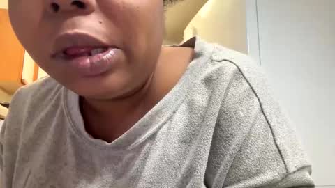 Snapshot of jccaramelbarbie12 chatting on 01/20/25, 06:43 JCCaramelbarbie online show from 01/20/25, 06:43