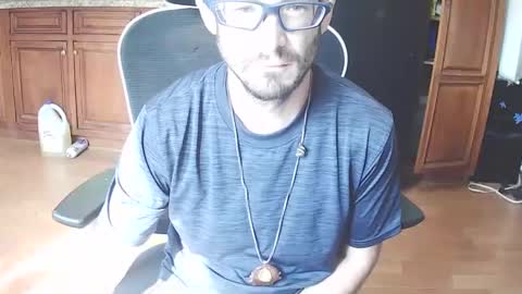 Snapshot of jd19852 chatting on 09/28/25, 05:29 jd19852 online show from 09/28/25, 05:29