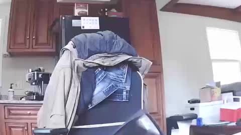 Snapshot of jd19852 chatting on 10/12/25, 08:19 jd19852 online show from 10/12/25, 08:19