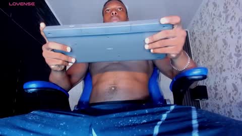 Snapshot of jd_thebaby chatting on 02/18/25, 12:28 jd thebaby online show from 02/18/25, 12:28