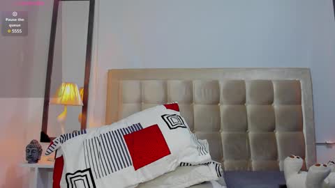 Snapshot of jdaniel_shellby chatting on 02/02/25, 04:15 jhon online show from 02/02/25, 04:15