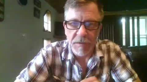 Snapshot of jdgiddy69 chatting on 06/23/26, 11:03 jdgiddy69 online show from 06/23/26, 11:03