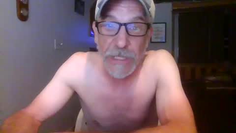 Snapshot of jdgiddy69 chatting on 06/25/26, 01:16 jdgiddy69 online show from 06/25/26, 01:16