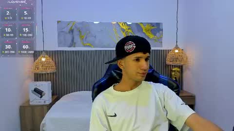 jdwhite18 online show from 07/27/26, 03:57