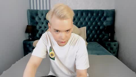 Snapshot of je_salvatore chatting on 03/04/26, 07:47 je_salvatore online show from 03/04/26, 07:47