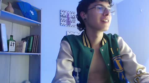 jeam_hot online show from 12/17/24, 12:34