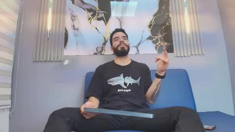 Snapshot of jean_lewis2 chatting on 02/19/26, 02:35 JEAN online show from 02/19/26, 02:35