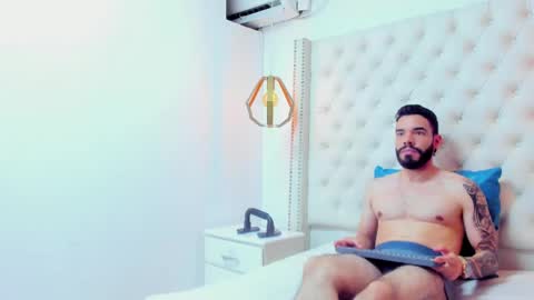 JEAN online show from 04/18/26, 10:10