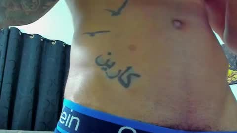 Snapshot of jean_lopez chatting on 01/26/25, 06:49 Jean axelcrow Modelo Independiente online show from 01/26/25, 06:49