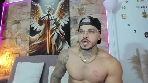 Snapshot of jean_lopez chatting on 02/10/26, 06:06 Jean axelcrow Modelo Independiente online show from 02/10/26, 06:06