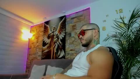 Snapshot of jean_lopez chatting on 07/22/26, 05:10 Jean axelcrow Modelo Independiente online show from 07/22/26, 05:10
