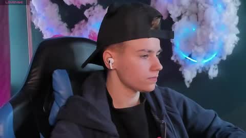 jean_wilsons online show from 04/23/26, 12:29