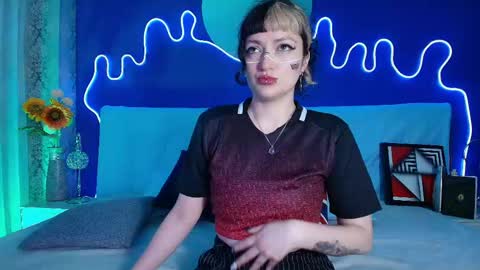 Snapshot of jeannesabatier chatting on 05/08/26, 07:41 Jean online show from 05/08/26, 07:41