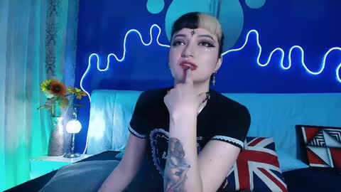 Snapshot of jeannesabatier chatting on 05/11/26, 07:44 Jean online show from 05/11/26, 07:44