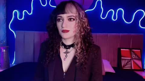 Snapshot of jeannesabatier chatting on 06/05/26, 07:41 Jean online show from 06/05/26, 07:41