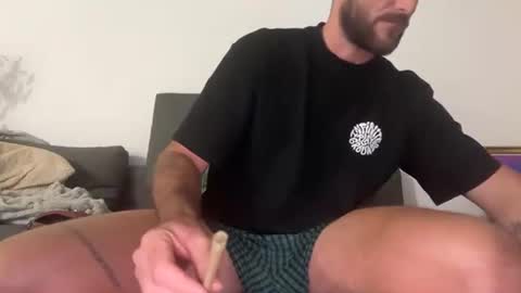 Snapshot of jeannojeanne13 chatting on 10/03/25, 11:24 jeannojeanne13 online show from 10/03/25, 11:24