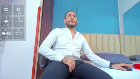 Snapshot of jeanpiere02 chatting on 11/25/25, 04:01 Jeanpiere online show from 11/25/25, 04:01