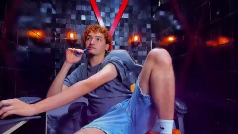 Snapshot of jeantompson chatting on 02/25/26, 07:45 Juan Tompson online show from 02/25/26, 07:45