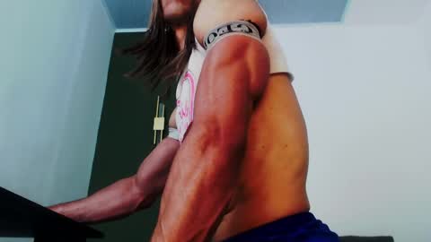 Snapshot of jeanys_sneider chatting on 09/28/25, 10:42 Jeays online show from 09/28/25, 10:42