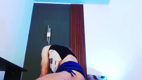 Snapshot of jeanys_sneider chatting on 11/22/25, 02:10 Jeays online show from 11/22/25, 02:10