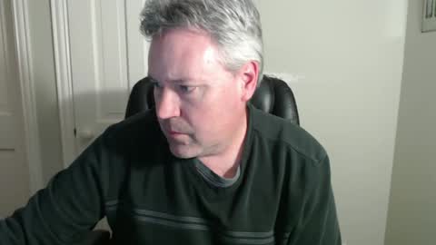 Snapshot of jeb5150 chatting on 12/21/24, 05:03 JE online show from 12/21/24, 05:03