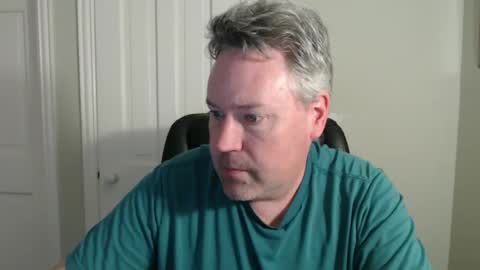 Snapshot of jeb5150 chatting on 12/22/24, 07:10 JE online show from 12/22/24, 07:10