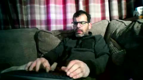 Snapshot of jediknight2 chatting on 12/22/25, 06:05 Matt online show from 12/22/25, 06:05