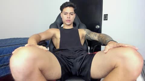 Snapshot of jeeanpii01 chatting on 12/14/25, 12:32 Jeanpii01 online show from 12/14/25, 12:32