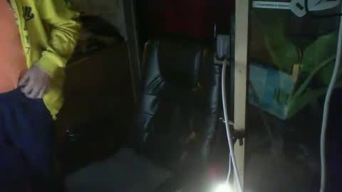 Snapshot of jef74700 chatting on 12/25/24, 05:48 Jrme online show from 12/25/24, 05:48