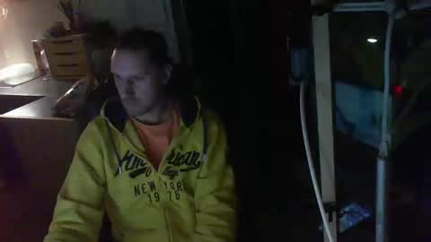 Snapshot of jef74700 chatting on 01/04/25, 03:18 Jrme online show from 01/04/25, 03:18