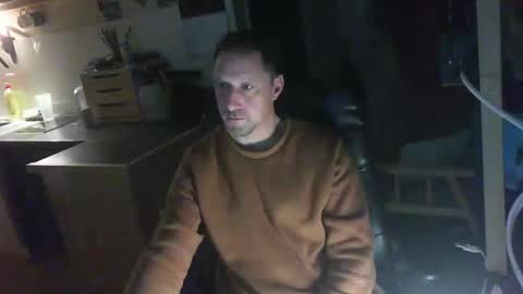 Snapshot of jef74700 chatting on 01/10/25, 04:54 Jrme online show from 01/10/25, 04:54